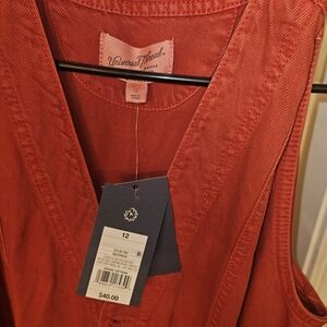 Universal Thread Red Sleeveless Top